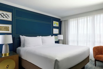 Deluxe Room, 1 King Bed