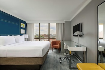 Room, 1 King Bed, City View