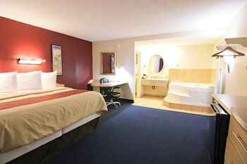 Standard Suite, 1 King Bed, Non Smoking, Jetted Tub (Two Room)