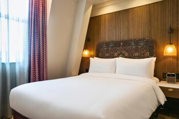 Double Room (Cozy) (Newly Refurbished)