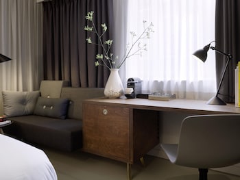 Deluxe Room, 1 King Bed