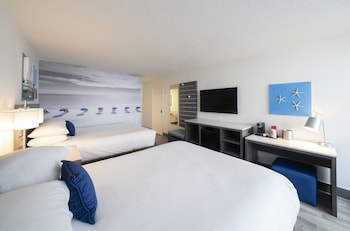 Room, 2 Queen Beds