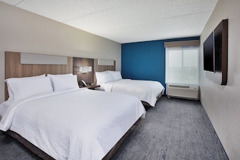 Suite, 2 Queen Beds, Accessible (Mobility)