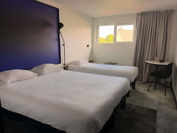 Room, Multiple Beds