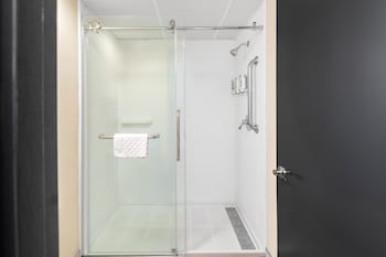 Standard Room, 1 King Bed, Non Smoking, Refrigerator & Microwave