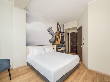 Superior Room, 1 Queen Bed