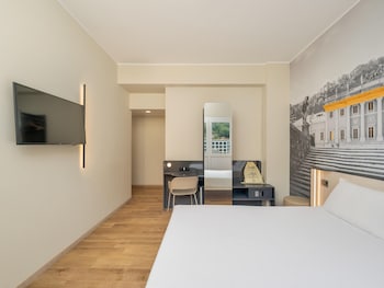 Standard Double Room, 1 Queen Bed