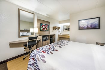Deluxe Room, 1 King Bed (Smoke Free)