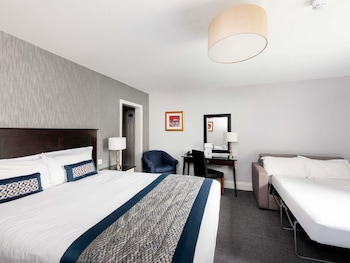 Family Room, Multiple Beds