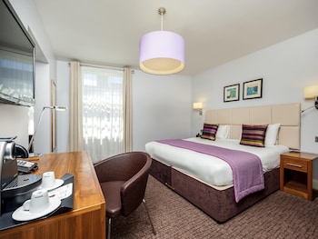 Deluxe Quad Suite