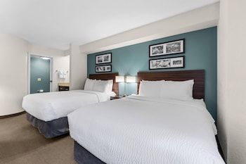 Room | 2 Double Beds | Sleeps 4 | Free Breakfast