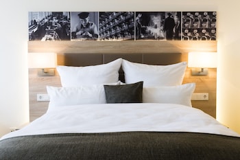 Premium Room, 1 Queen Bed, Park View