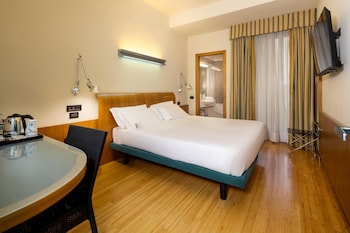 Superior Room, 1 Queen Bed