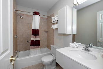 Deluxe Room, 2 Queen Beds, Non Smoking