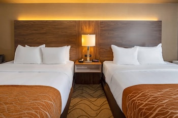 Standard room, 2 Queen Beds, Nonsmoking, Ground Floor