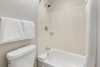 Deluxe Room, 2 Double Beds (Smoke Free)