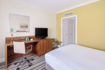 Standard Room, 2 Twin Beds (Walk-In Shower)