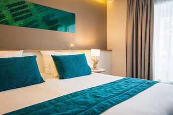 Double Room, Beach View (Twin on request)