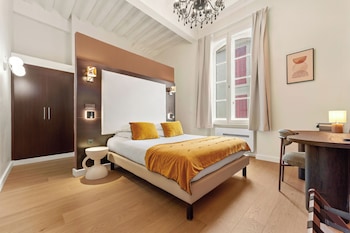 Signature Room