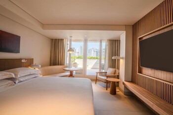 Room, 1 Queen Bed, City View (View)