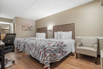Deluxe Room, 2 Double Beds (Smoke Free)