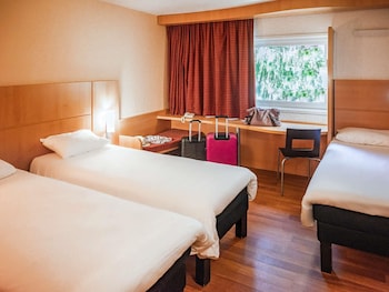 Standard Room, 3 Twin Beds