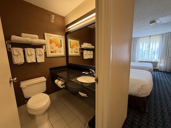 Standard Room, 2 Queen Beds, Non Smoking