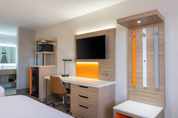 Standard Room, 2 Queen Beds, Non Smoking