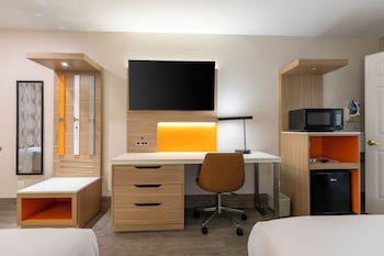 Room, 2 Queen Beds, Accessible, Non Smoking (Mobility,Tub w/Grab Bars)