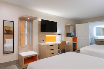 Room, 2 Queen Beds, Accessible, Non Smoking (Mobility,Tub w/Grab Bars)