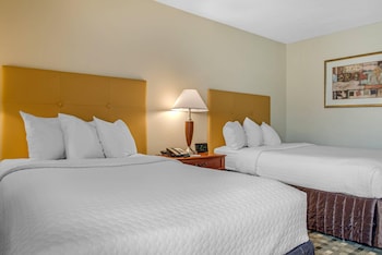 Standard Room, 2 Double Beds, Non Smoking