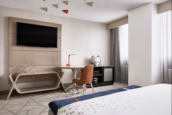 Room, 1 King Bed (Mobility Accessible, Transfer Shower)