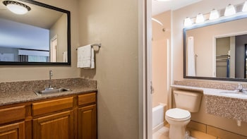 Standard Room, 1 King Bed, Non Smoking, Jetted Tub