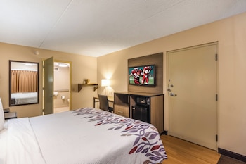 Deluxe Room, 1 King Bed (Smoke Free)