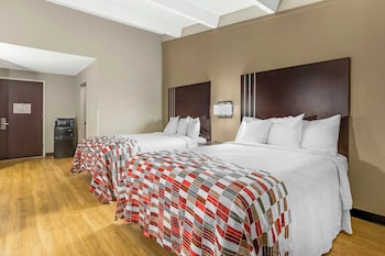Deluxe Room, 2 Queen Beds, Non Smoking