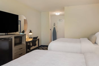 Room, 2 Queen Beds, Accessible, Non Smoking