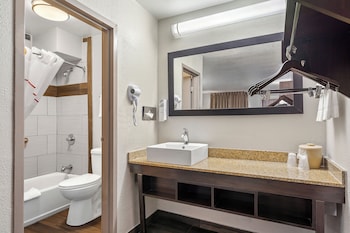 Deluxe Room, 2 Queen Beds, Non Smoking