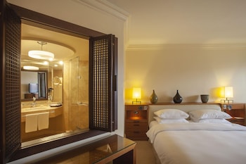 Room, 1 King Bed (Bosphorus View)