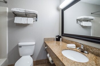 Superior Room, 1 King Bed (Smoke Free)