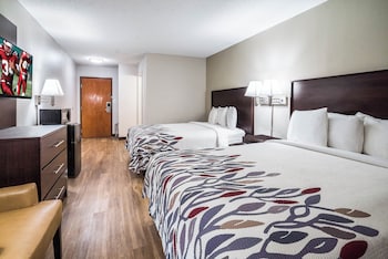 Deluxe Room, 2 Queen Beds (Smoke Free)