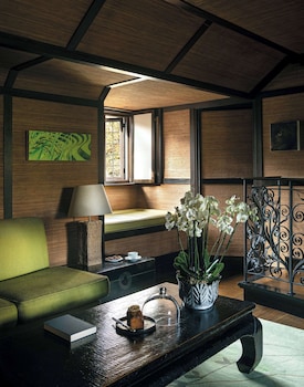 Deluxe Studio Suite