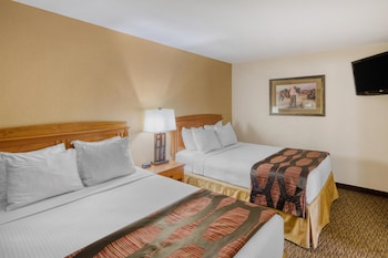 Family Suite, Multiple Beds, Non Smoking, Refrigerator & Microwave