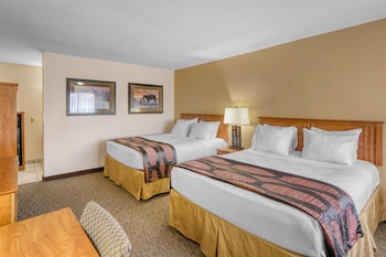 Standard Room, 2 Queen Beds, Non Smoking, Refrigerator & Microwave