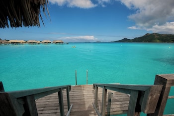 Room, Multiple Beds, Mountain View, Overwater (Otemanu Mountain View)