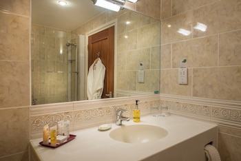 Classic Single Room