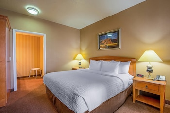 Suite, 1 King Bed with Sofa bed, Accessible, Non Smoking