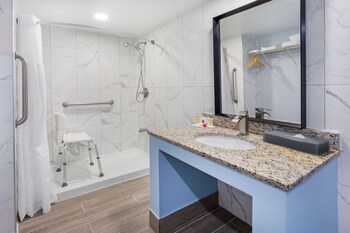 Room, 2 Double Beds, Accessible, Non Smoking (Mobility, Hearing)