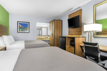 Standard Room, 2 Queen Beds, Non Smoking