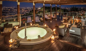 Signature Suite, 1 King Bed (Planetarium Suite, Spa/Lounge Access)