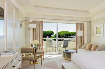 Premier Room, 2 Twin Beds, Smoking